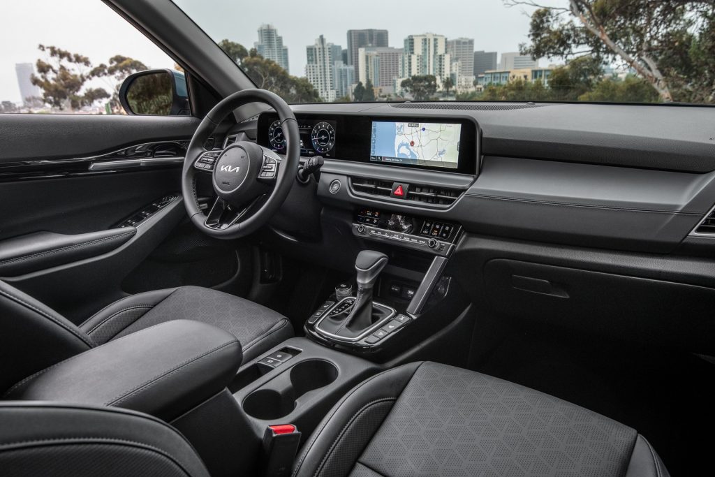 Kia Seltos 2024 interior