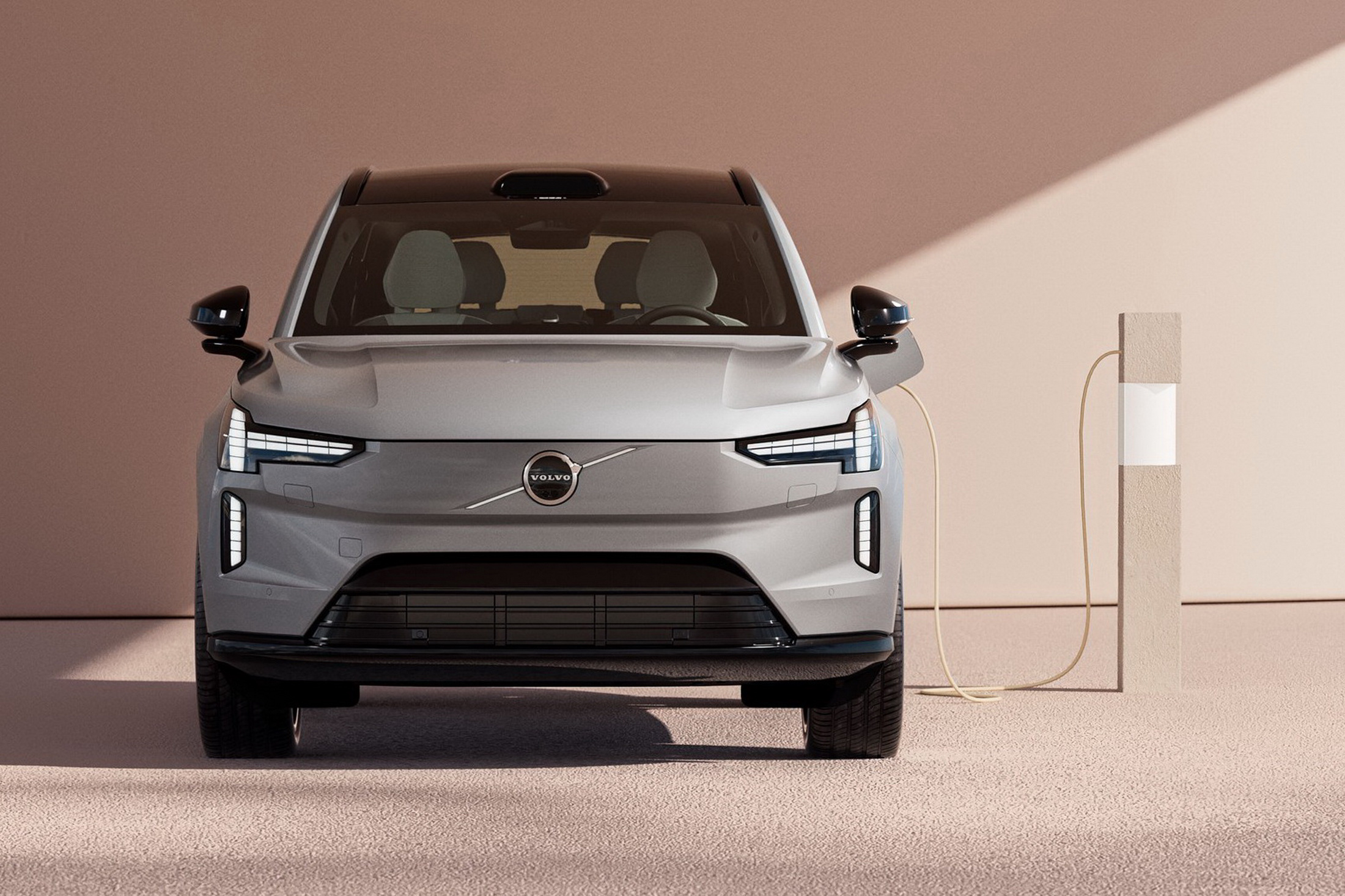 Volvo EX90 frente
