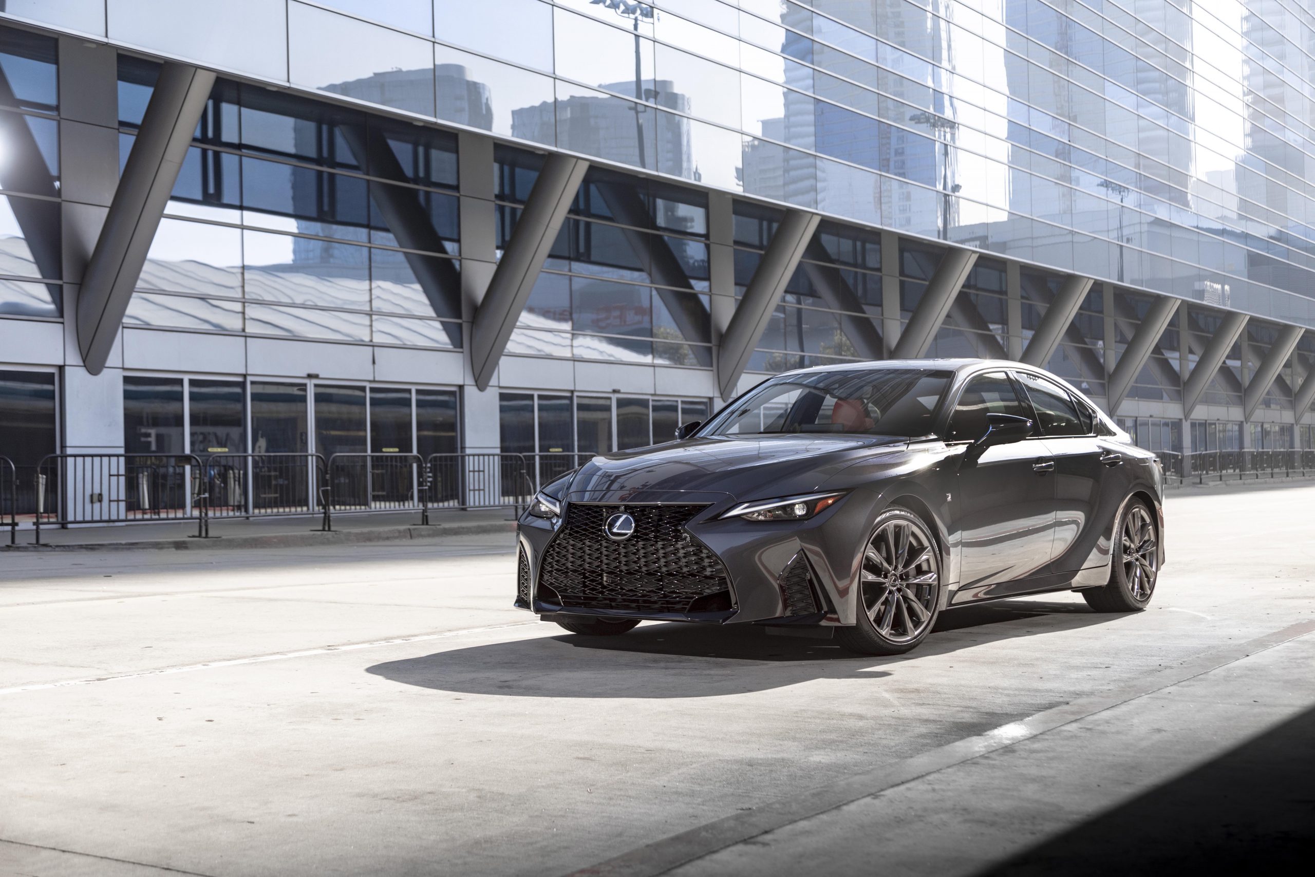 Lexus IS 2023