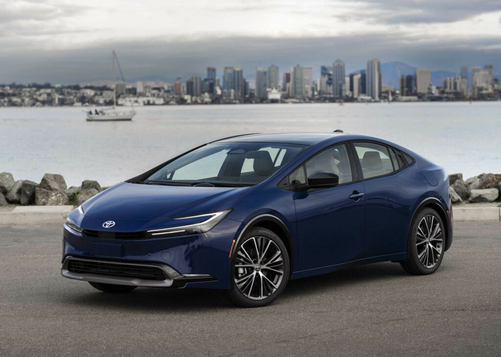 Toyota anuncia precios del Prius 2024 ¿Cómo llegará a México?