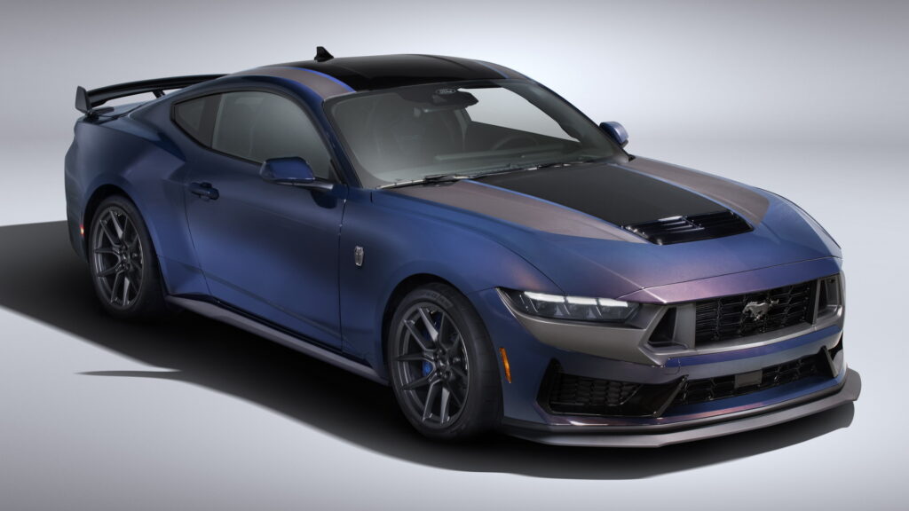 Ford Mustang Dark Horse 2024