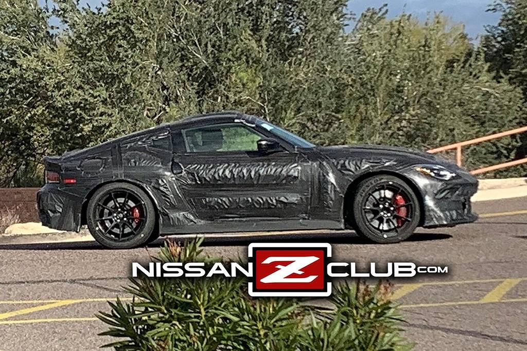 Nissan Z NISMO foto espía