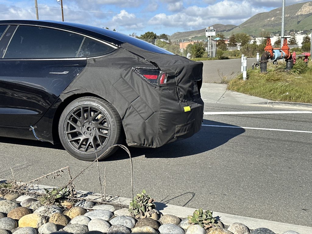 Tesla Model 3 actualización