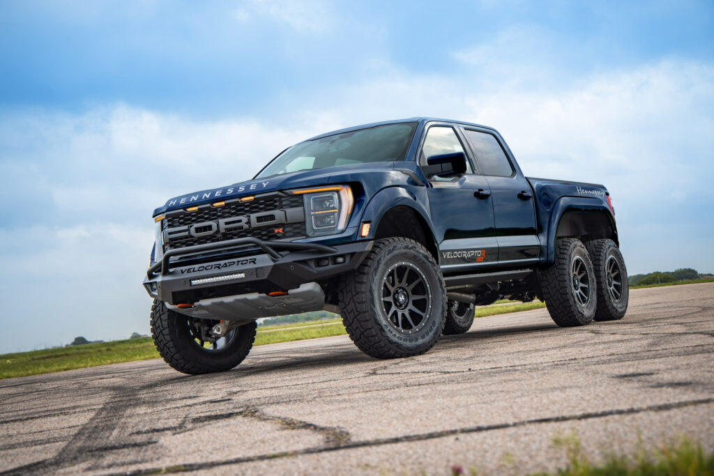 Hennessey VelociRaptor 6x6