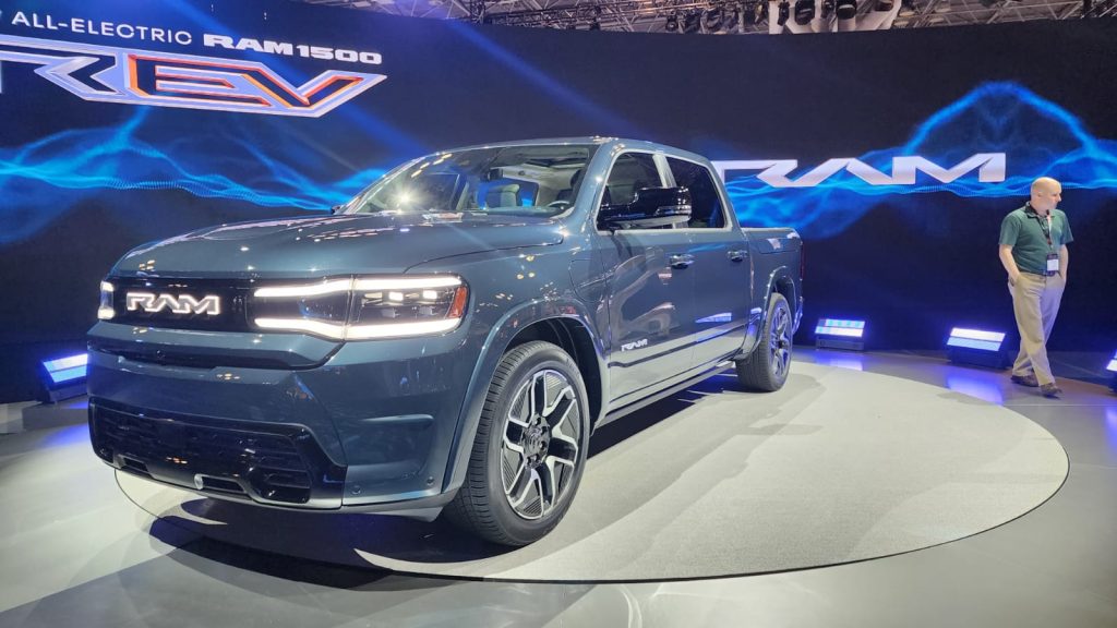 Ram 1500 REV 2025