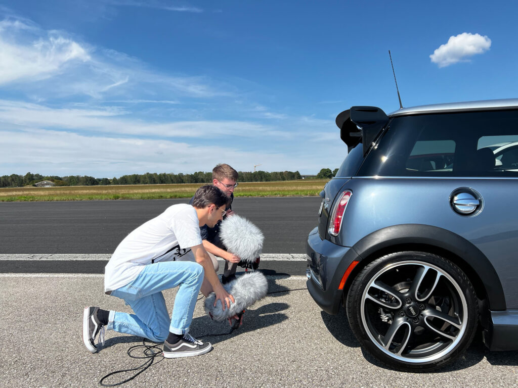 Mini Cooper SE eléctrico sonidos