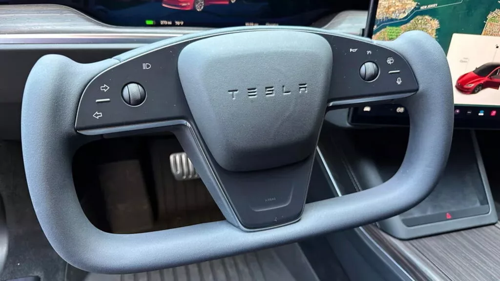 Tesla Yoke