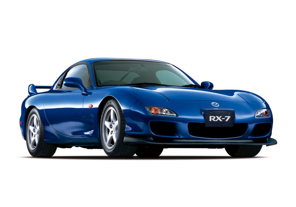 El RX-7 es uno de los Mazda más destacados con motor rotativo.