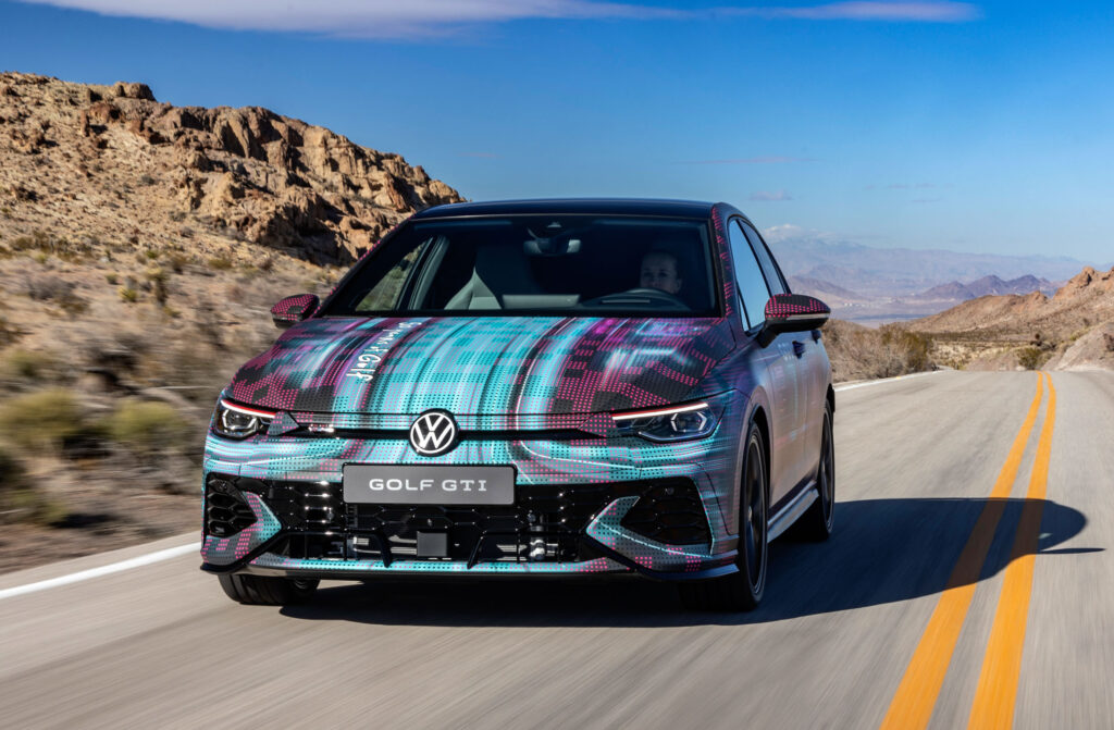 Volkswagen muestra el nuevo infotenimiento del Golf 2025 Autoanalítica