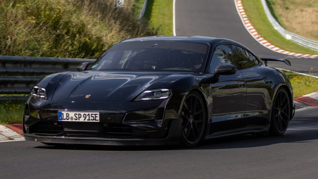 Porsche Taycan en Nürburgring