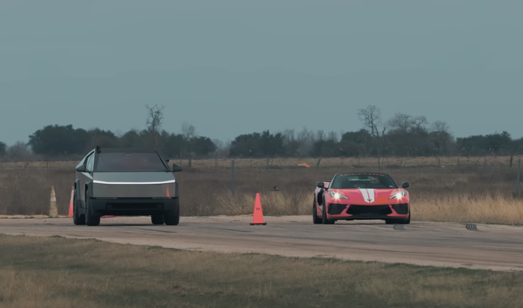 Chevrolet Corvette vs Tesla Cybetruck