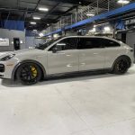 Porsche Cayenne Minivan para Mark Zuckerberg