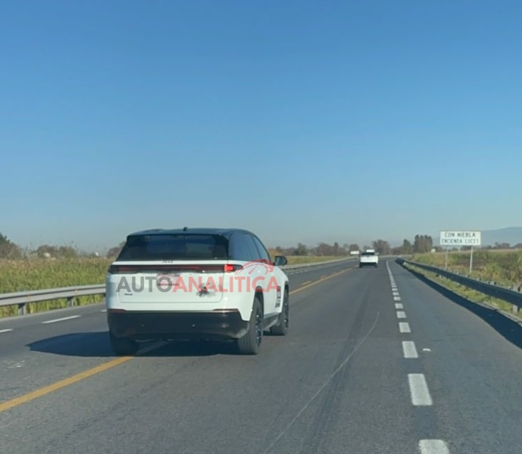 Jeep Compass 2026 - foto espía - Autoanalitica