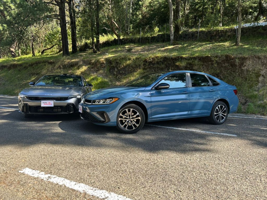 Kia K4 GT-line vs Volkswagen Jetta Sportline