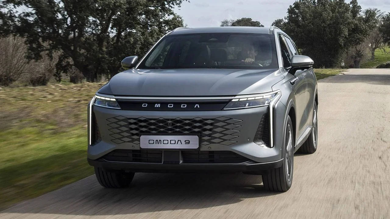 Omoda 9