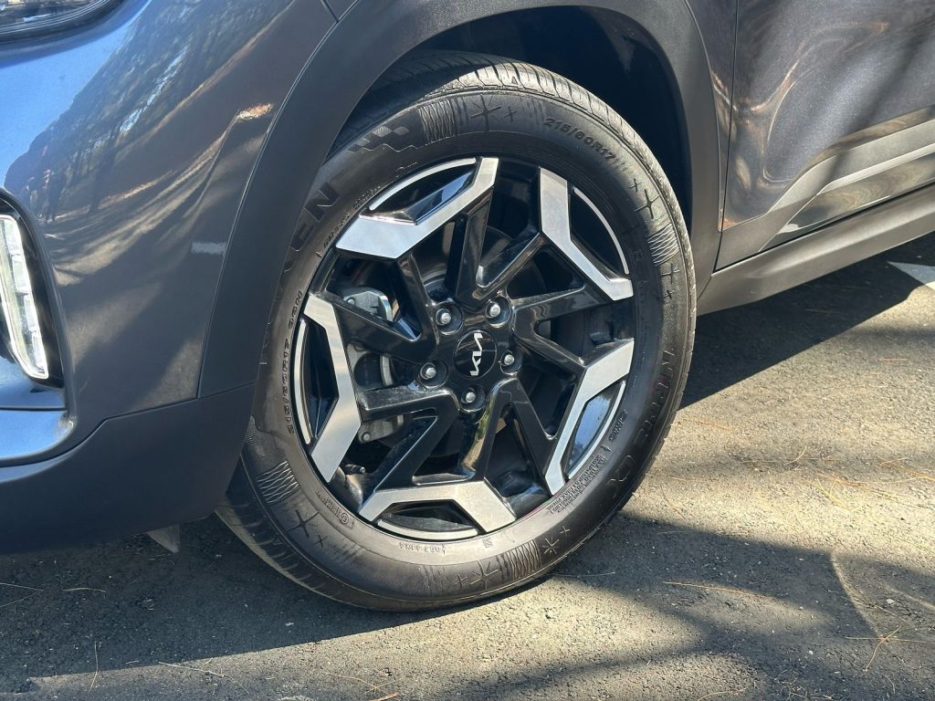 Volkswagen Taos vs Kia Seltos