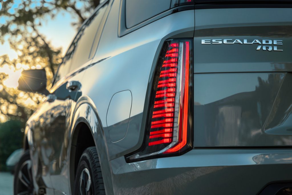 Cadillac Escalade IQ