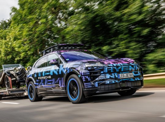 Porsche Cayenne Electric