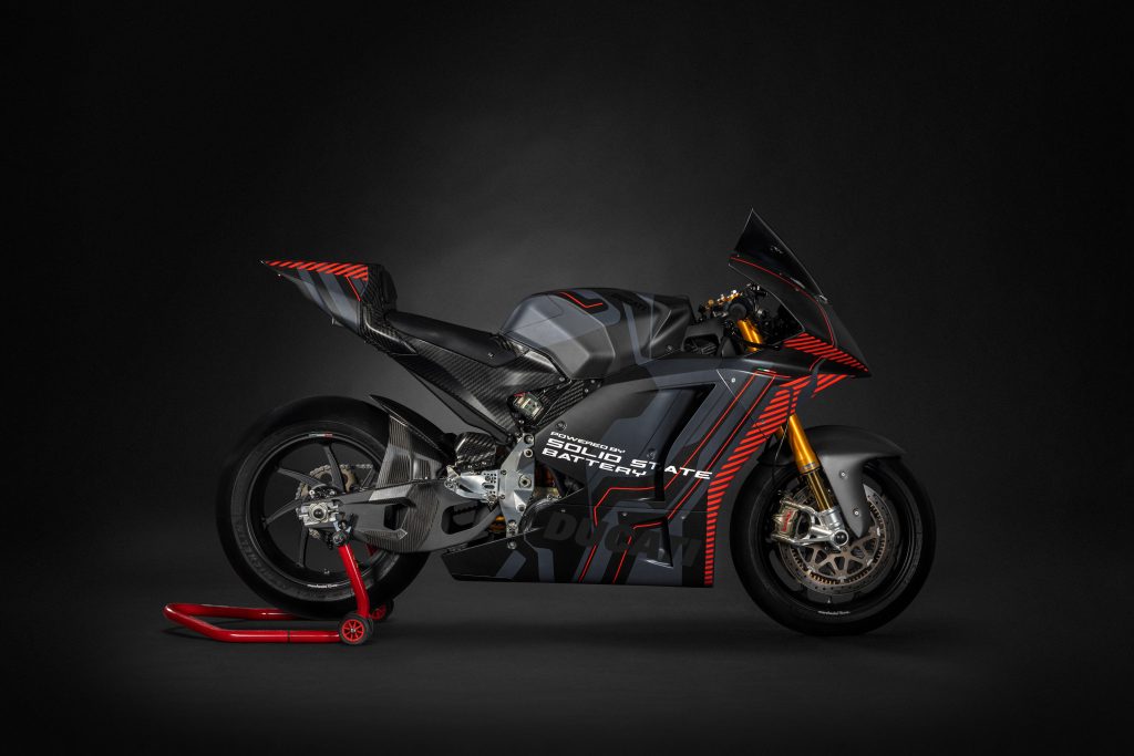 Ducati V21L