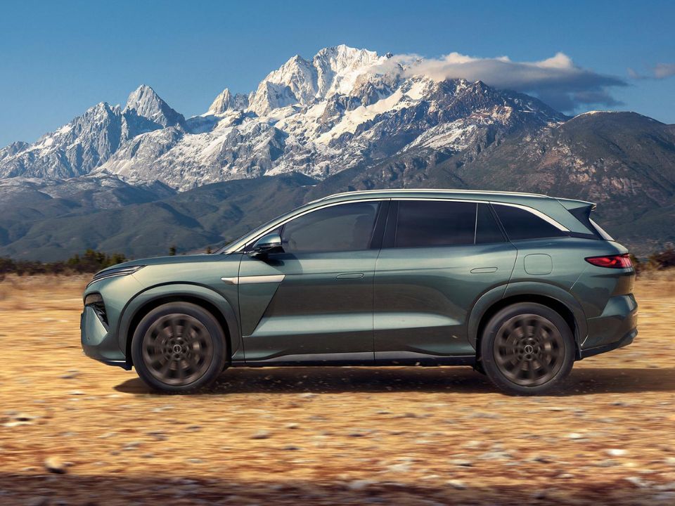 BYD ATTO 8 PHEV 2026