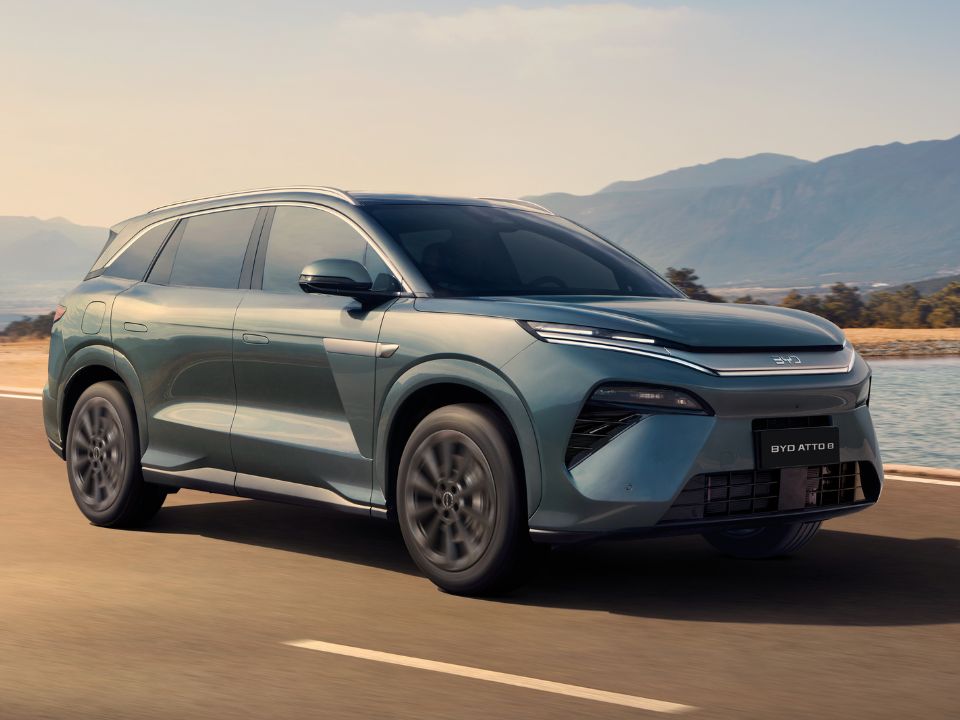 BYD ATTO 8 PHEV 2026