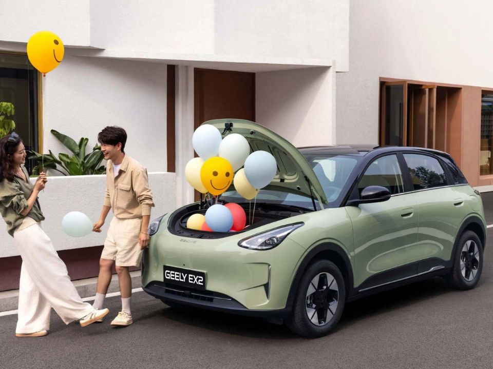 Geely EX2