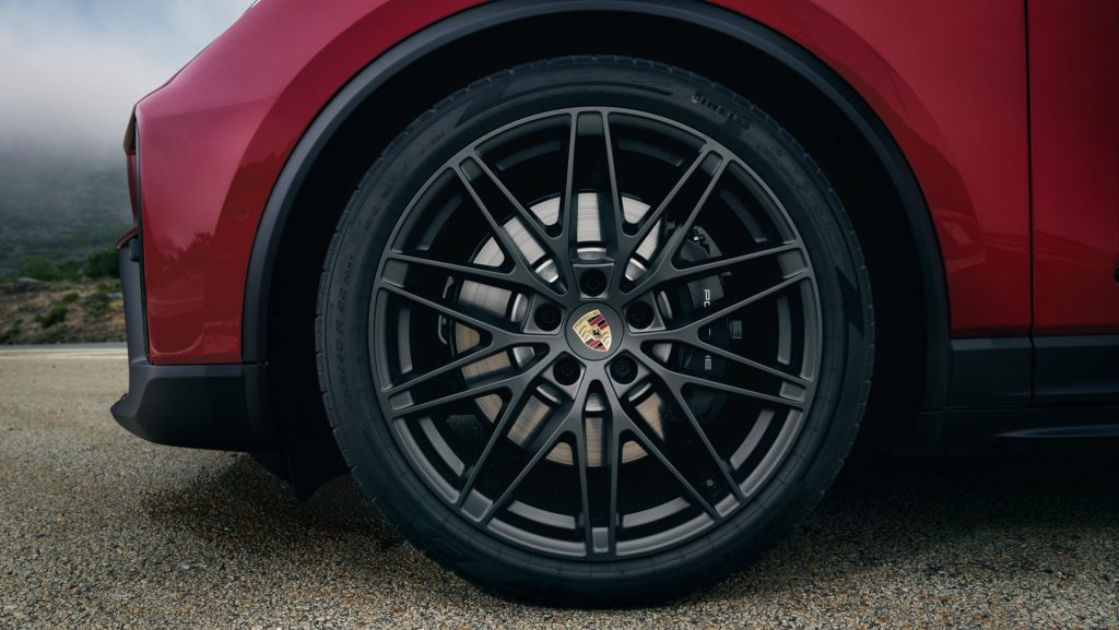 Porsche Macan electric GTS 2025