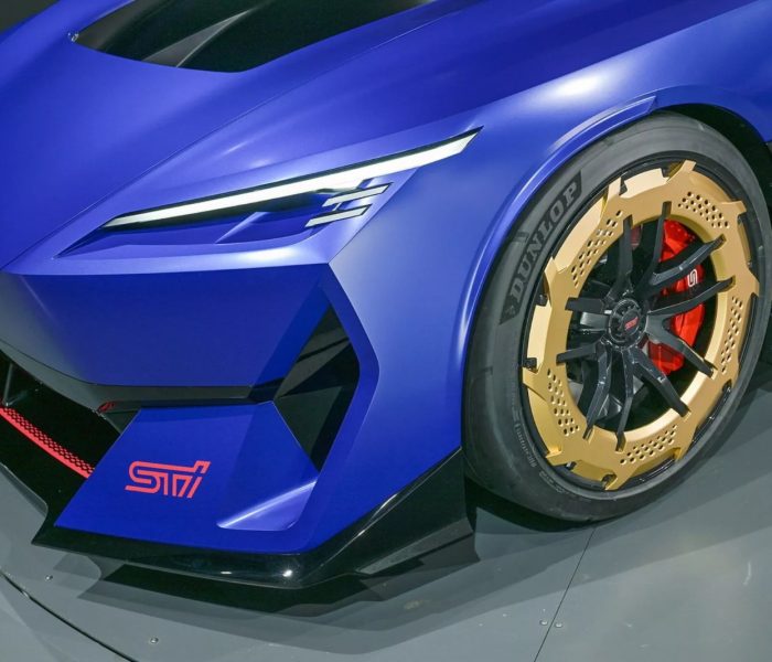 Subaru STI Concept E y B