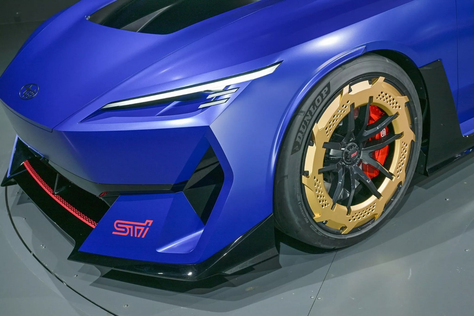 Subaru STI Concept E y B