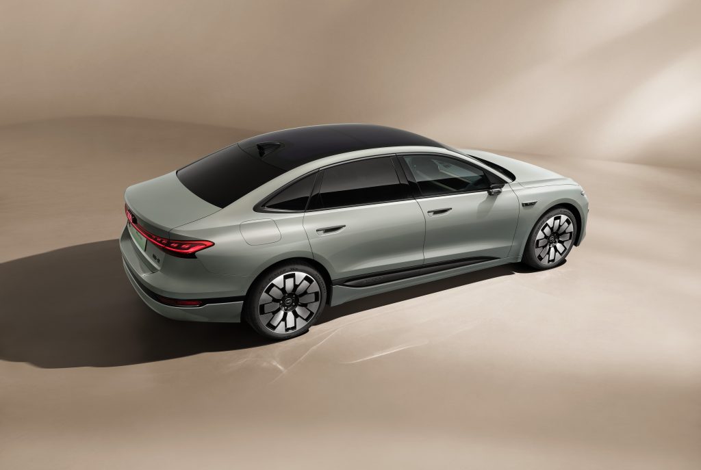 AUDI E SUV Concept y A6L e-tron