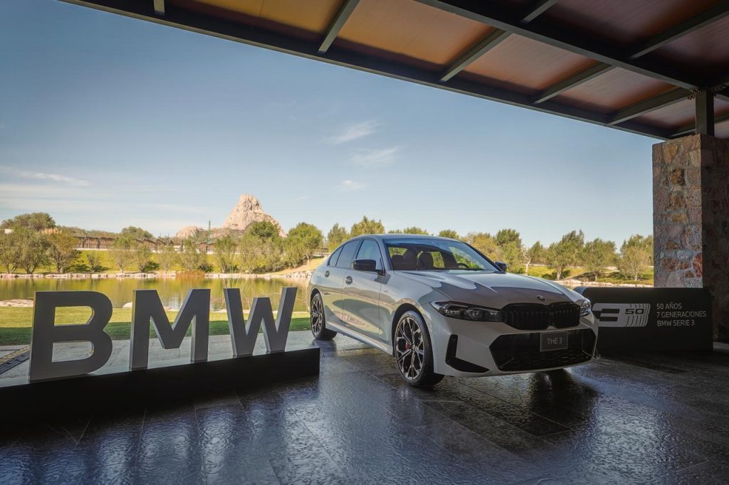 BMW 330e 50 Jahre Edition