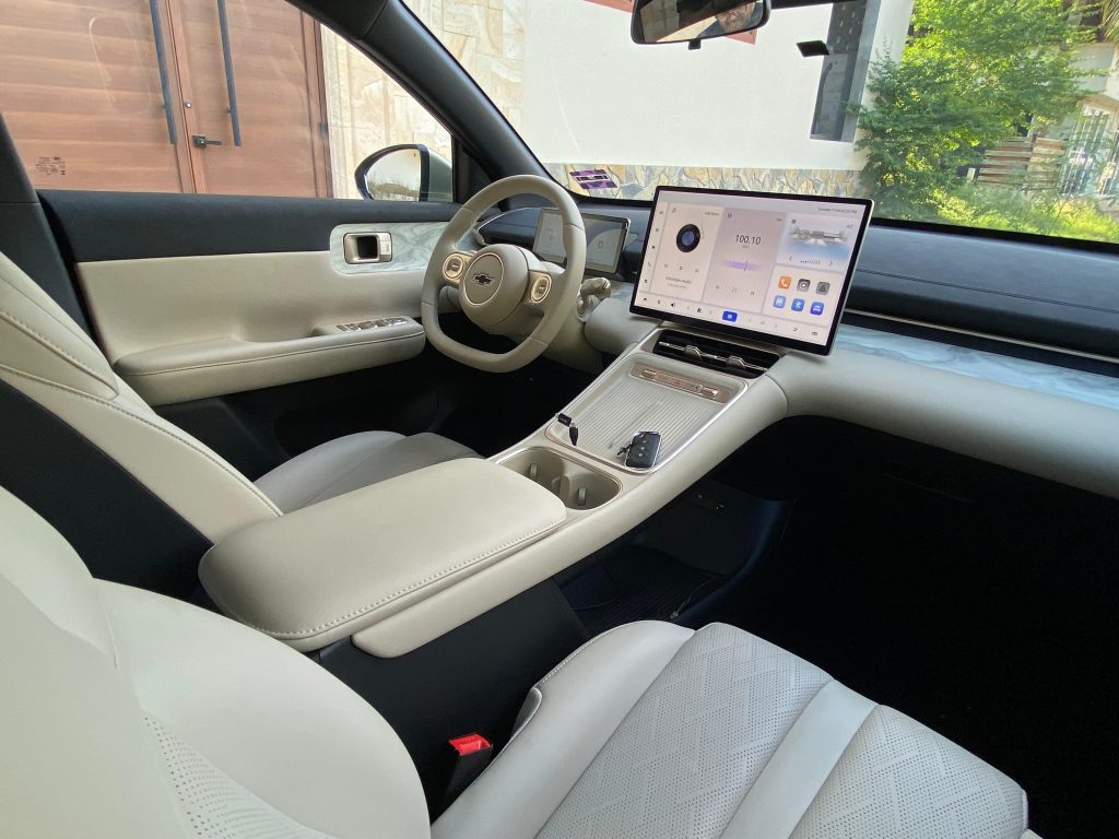 Chevrolet Captiva PHEV 2026