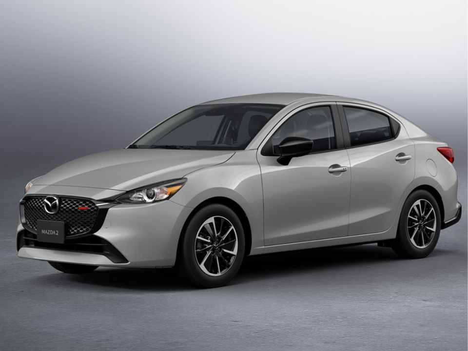 Mazda 2 Sedán