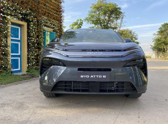 BYD Atto 8