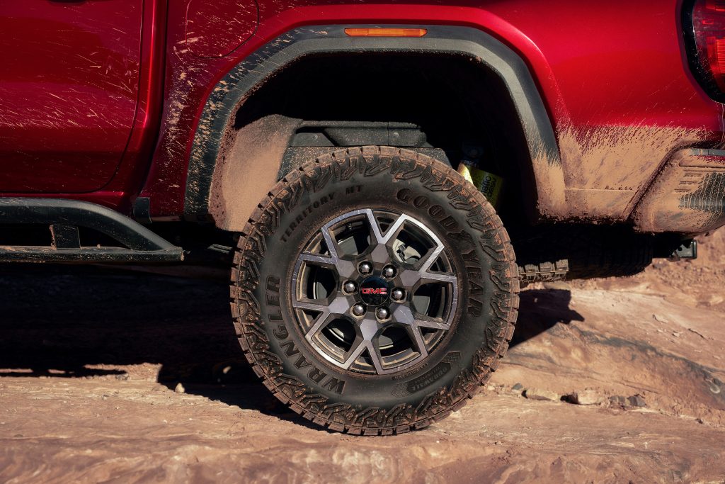 GMC Canyon AT4X 2026