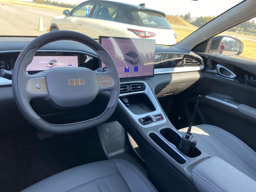 Geely EX2: primer contacto, argumentos de poder 6 Geely EX2 Contacto autoanalitica 013