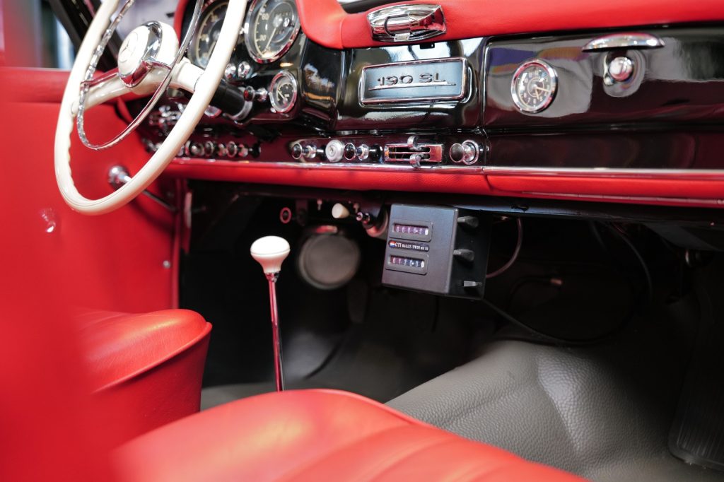 Mercedes Alas de gaviota 011