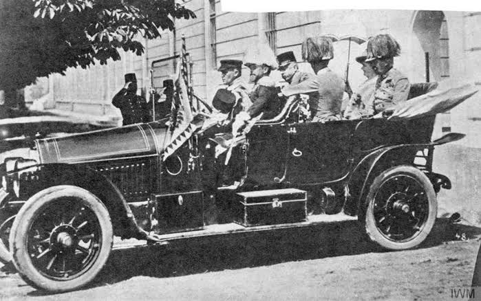 Autos malditos: Gräf & Stift 28/32 HP Double Phaeton de 1910 7 Graf Stift 2832 HP Double Phaeton 010