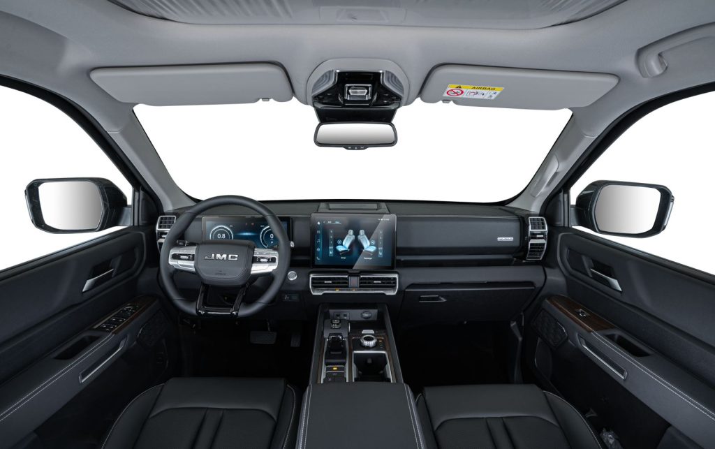 JMC New Grand Avenue Plus 02