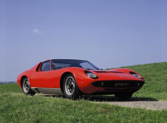 LAMBORGHINI MIURA 01