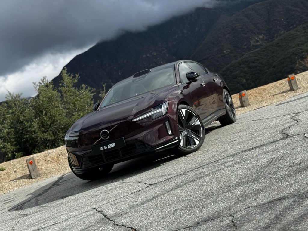 BMW iX3, Hyundai Palisade y Nissan Leaf, finalistas para el World Car Award 2026 12 volvo es90