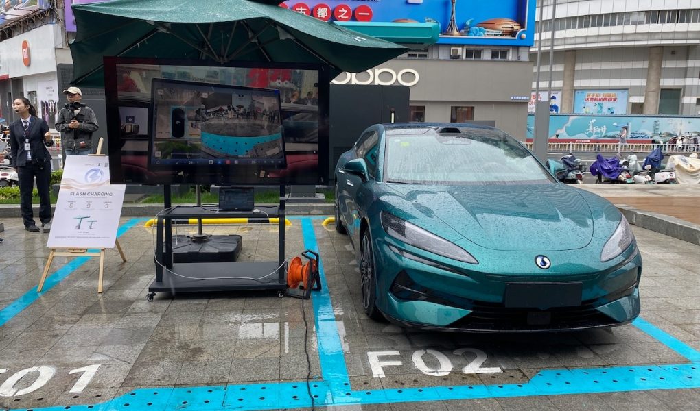 BYD FLASH CHARGE AUTOANALITICA 03