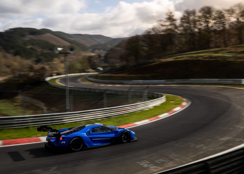 Ford GT MK IV conquista Nürburgring, el Infierno Verde 3 Ford GT Mk IV Nurburgring autoanalitica 04