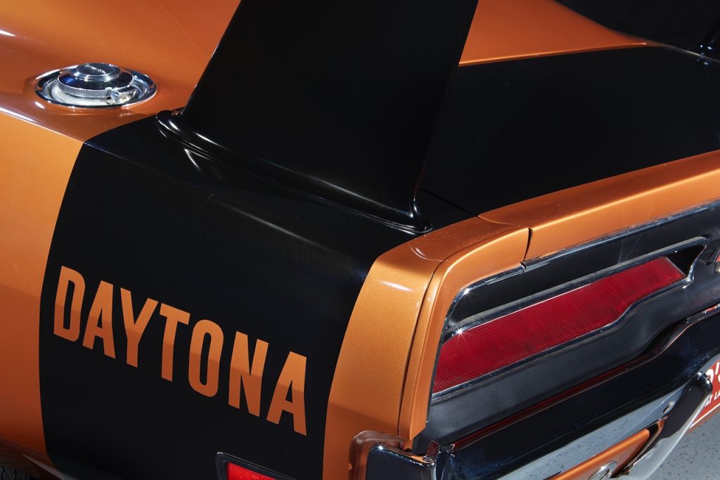 charger daytona 4