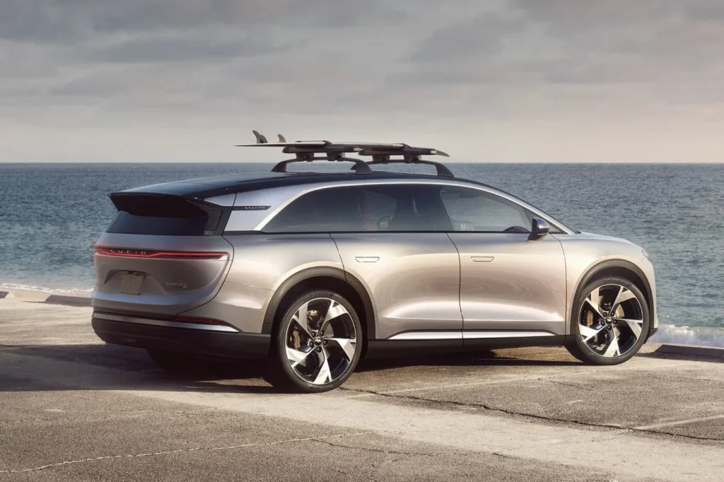 BMW iX3 es el World Car of the Year 2026 30 lucid gravity luxury car 01.jpg