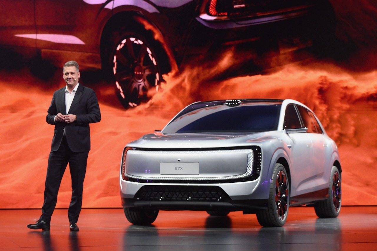 AUDI E7X AUTOANALITICA 01
