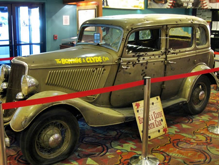 Ford V8 Bonnie Clyde 02