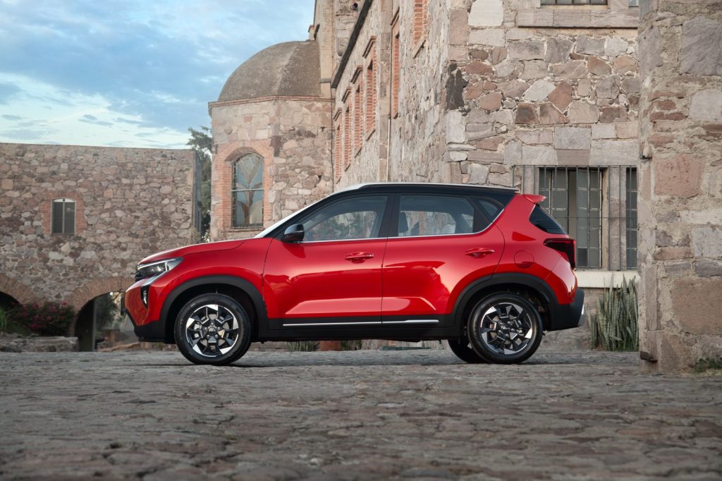 Kia Sonet 2027, actualiza equipamiento y versiones 5 KIA SONET AUTOANALITICA 02