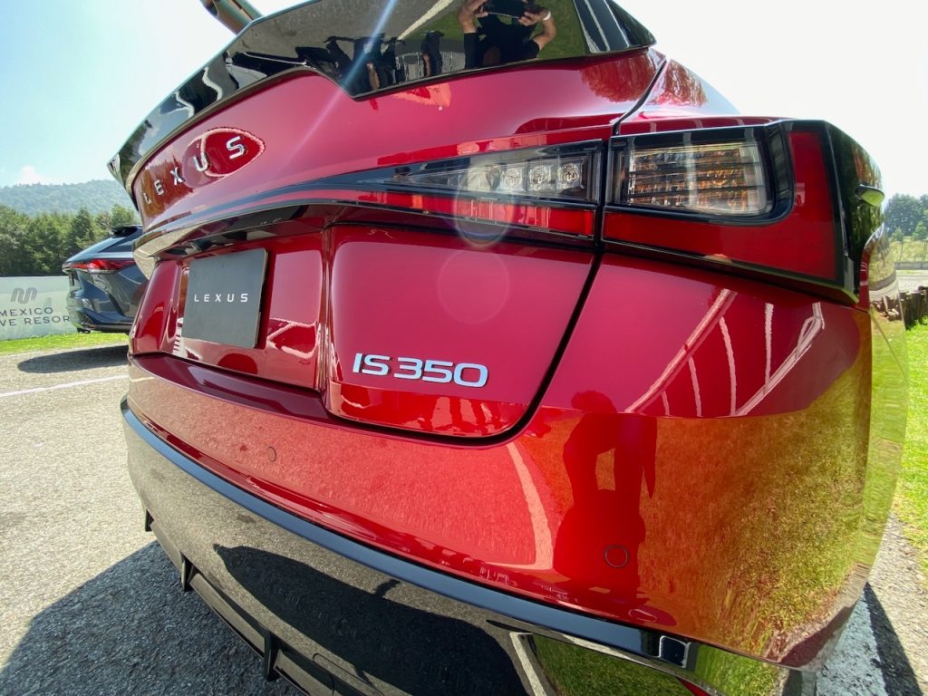 Lexus IS 350 F Sport 2026: de los pocos puristas que quedan 5 Lexus ES350 autoanalitica 05