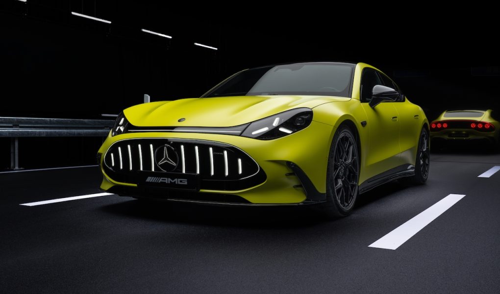 MB AMG GT COUPE 01
